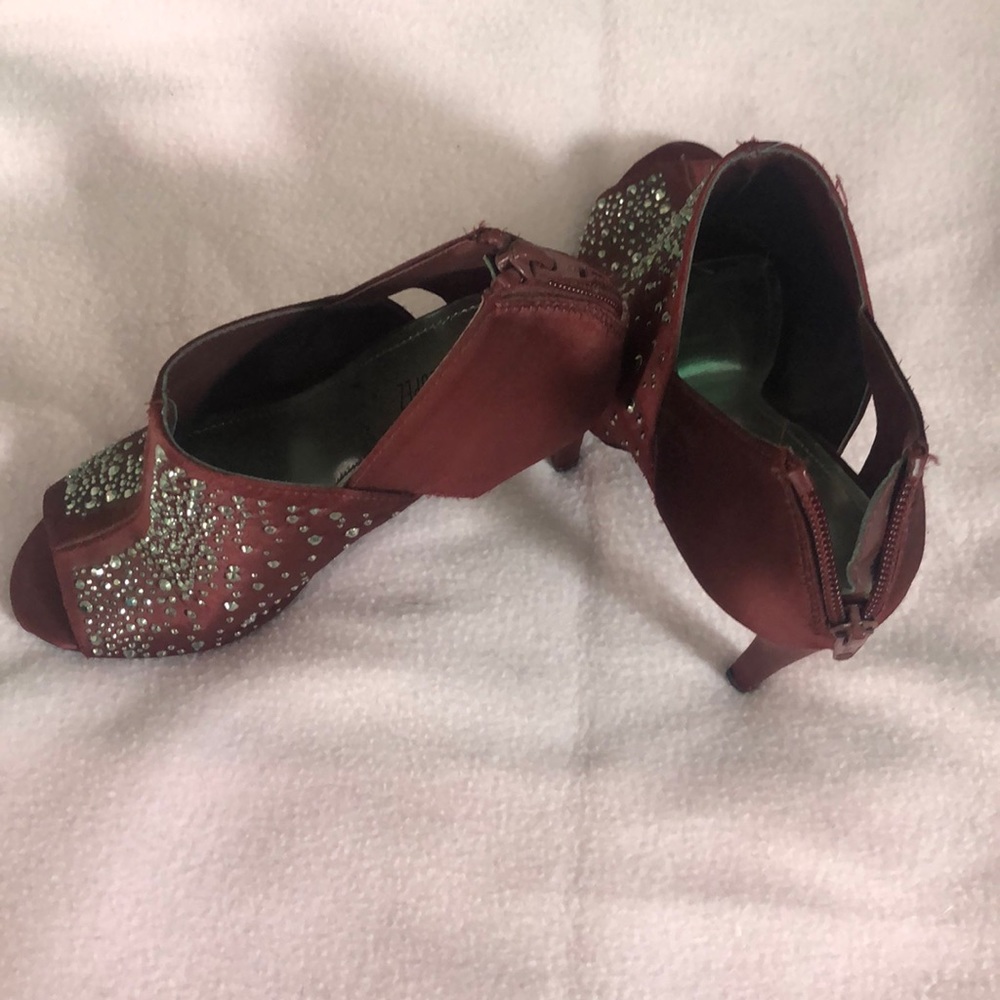 Jennifer Lopez heels